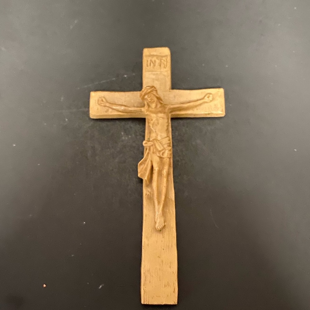 Antique Plastic Crucifix Hanging Decor For Any Room
